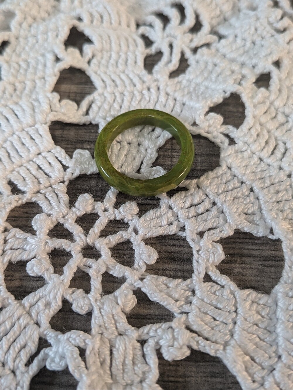 Green Bakelite Ring size 7